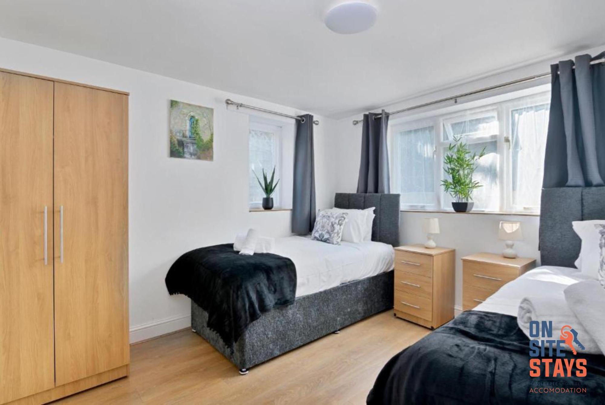 Onsitestays - Tranquil 2 Bedroom Apartment With Large Kitchen, Private Garden Near Wimbledon Station London Exterior foto