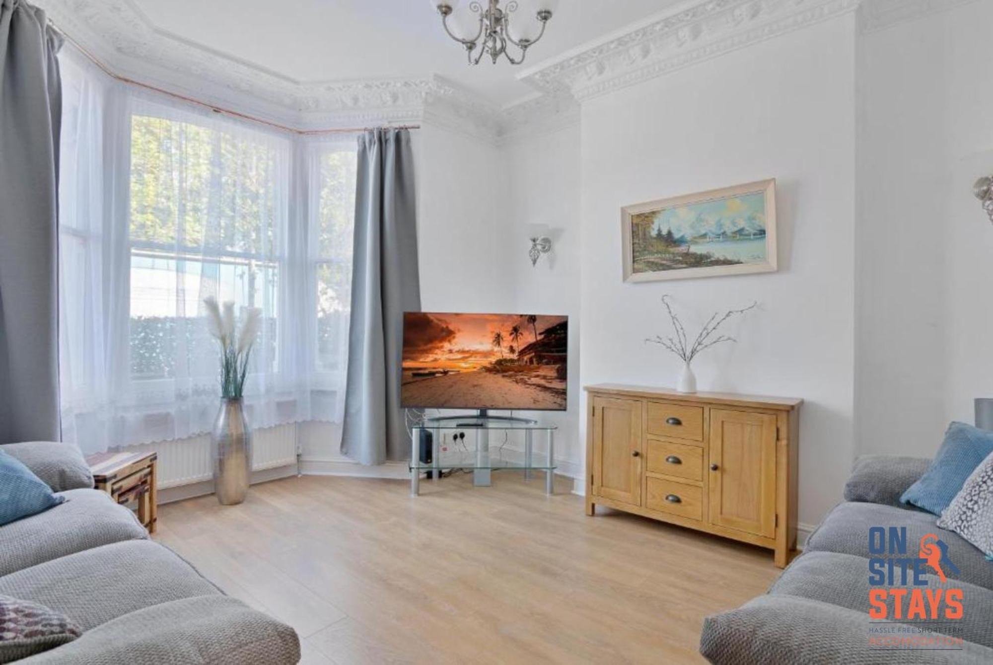 Onsitestays - Tranquil 2 Bedroom Apartment With Large Kitchen, Private Garden Near Wimbledon Station London Exterior foto